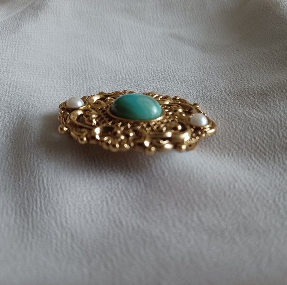 Golden Turquoise Brooch with Pearls - Picture 11 of 12